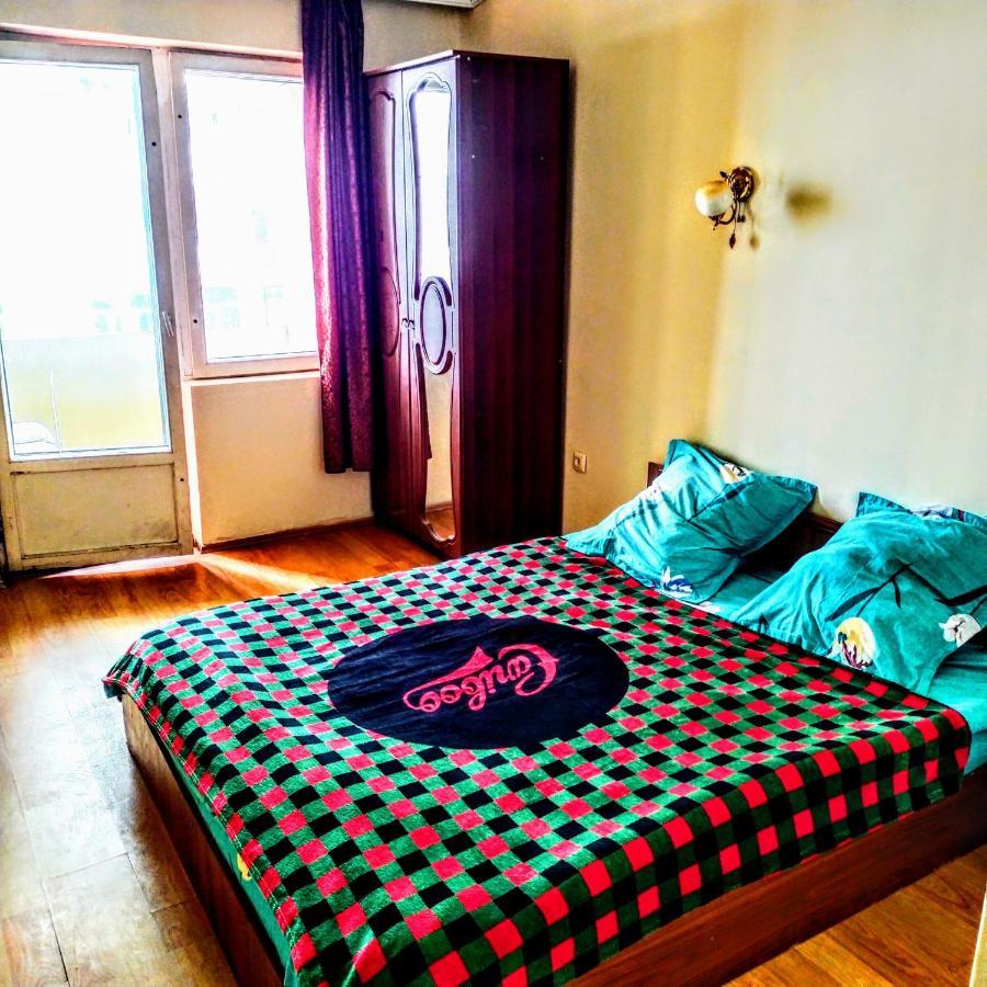 Masala Hostel Батумі Екстер'єр фото